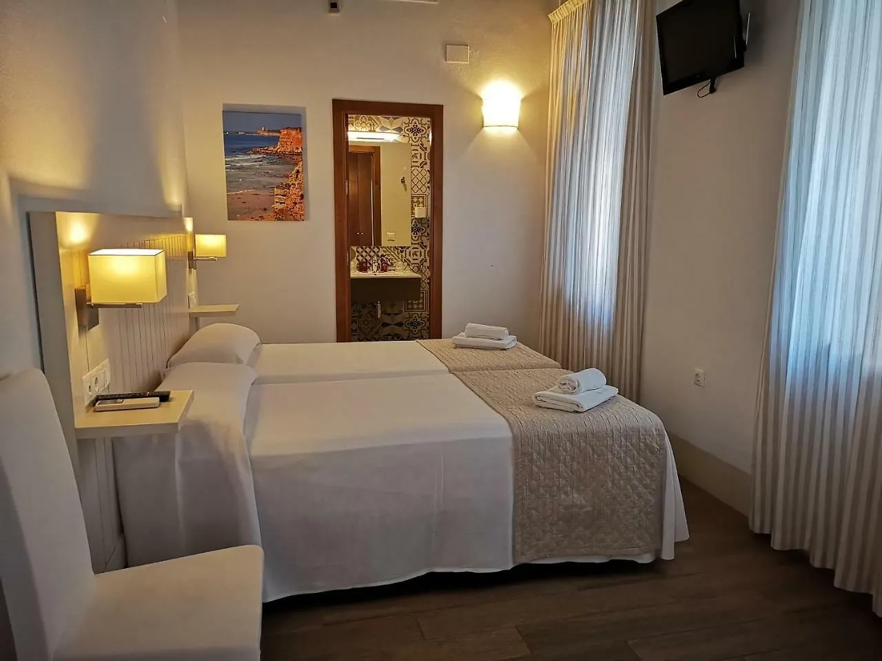 Guest house Hostal La Fonda Conil De La Frontera Spain